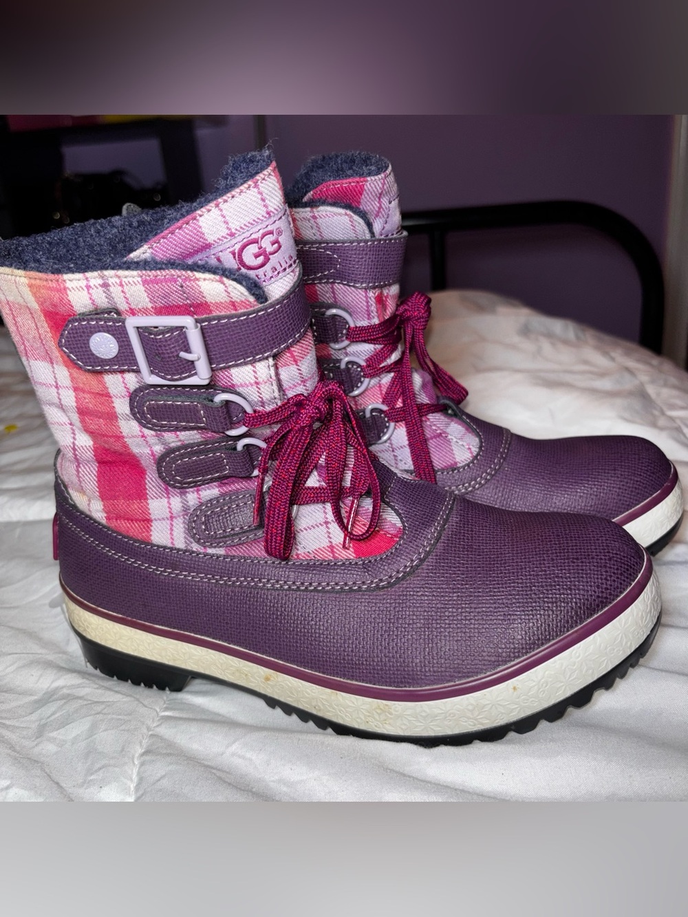 UGG Women’s Decatur Waterproof Duck Winter Boots Size 7 Excellent Condition